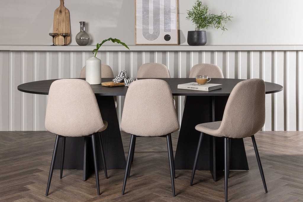 Bootcut och Polar oval matgrupp med 6 stolar svart/beige