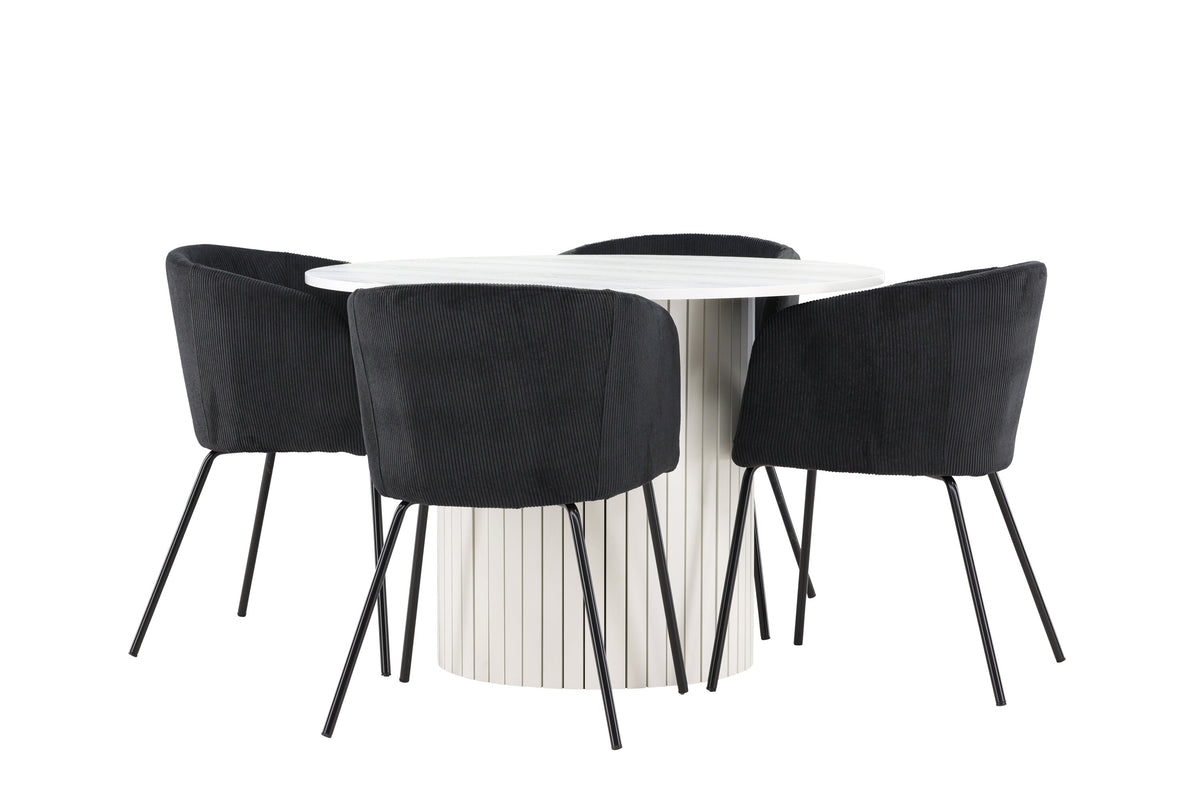 Härön matbord med Berit matstolar i manchester