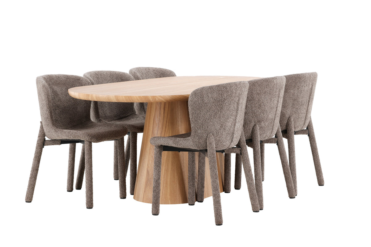 Stjärnö oval matgrupp med naturfärgat bord och 6 bruna Astoria-stolar