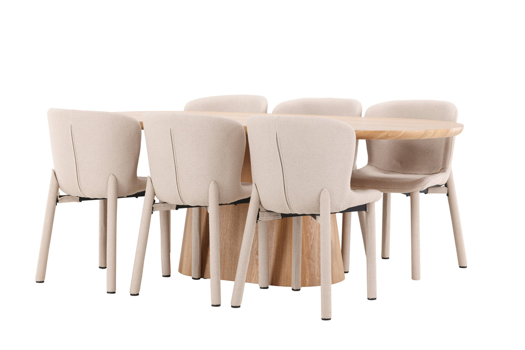 Stjärnö oval matgrupp med naturfärgat bord och 6 beige Astoria-stolar