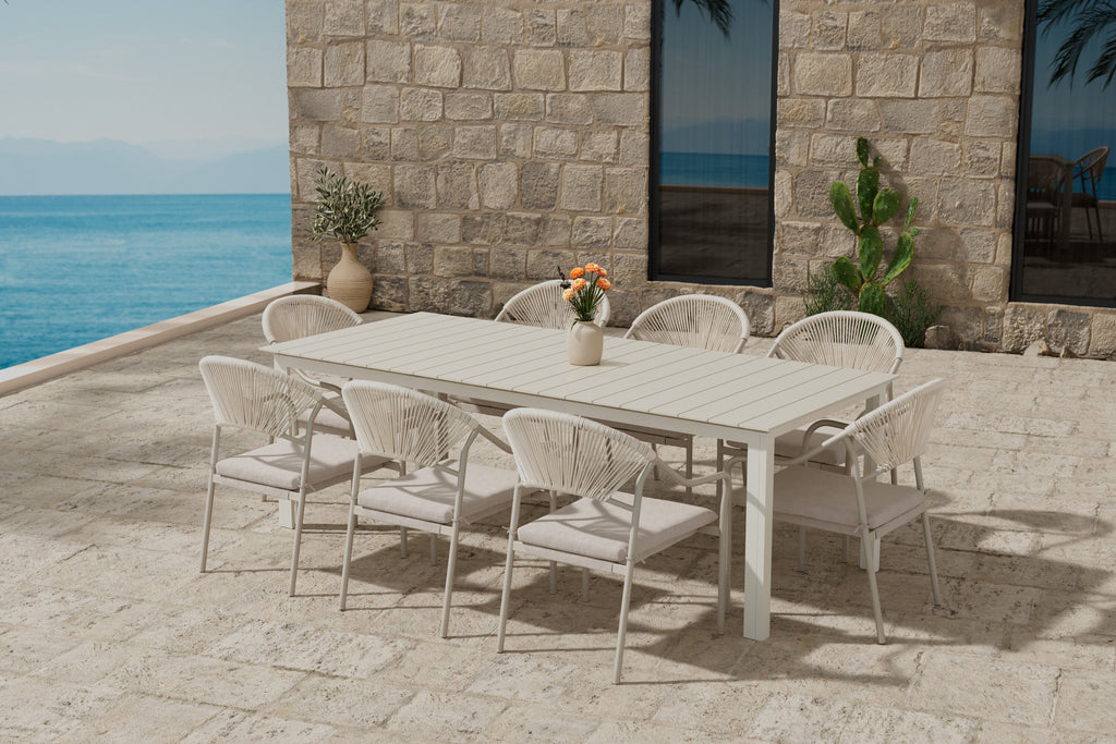 Levels matgrupp med 8 Paros-stolar beige