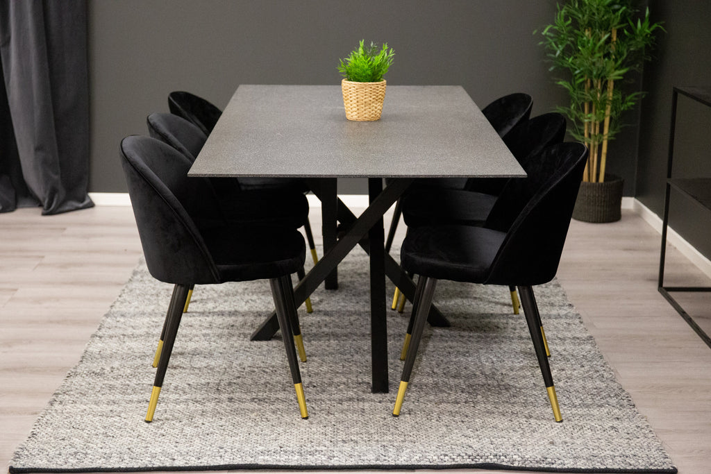 Piazza matgrupp med 6 Velvet-stolar 180x90 cm svart stenkomposit med mässingsdetaljer